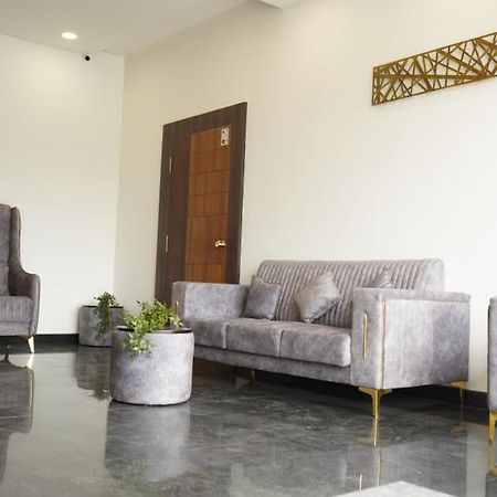 Quince Elite Ξενοδοχείο Mysore Εξωτερικό φωτογραφία